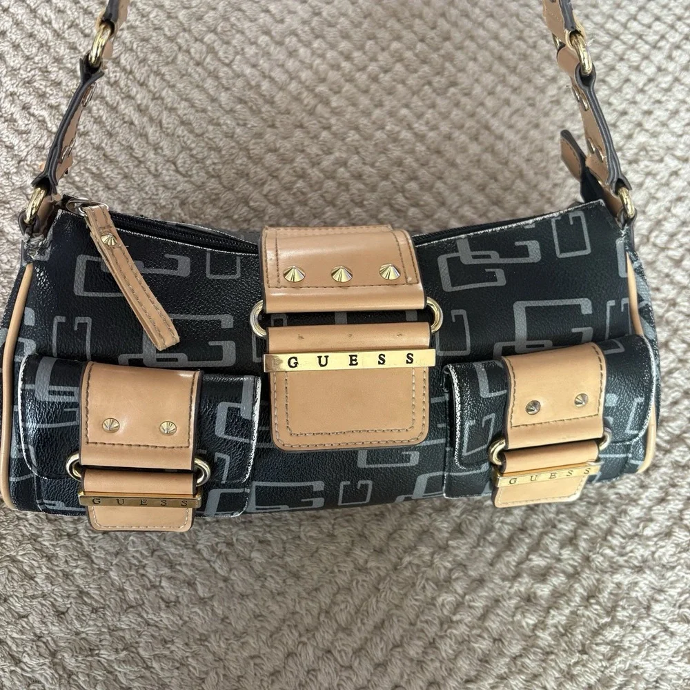 Guess Monogram Y2K 2000's Vintage Shoulder Handbag Purse Black Synthetic Leather